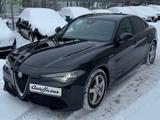Alfa Romeo Giulia Veloce Q4 2.0 280HP - Alfa Romeo Giulia: Automatik