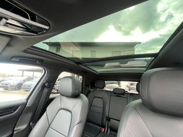 Porsche Cayenne - 10
