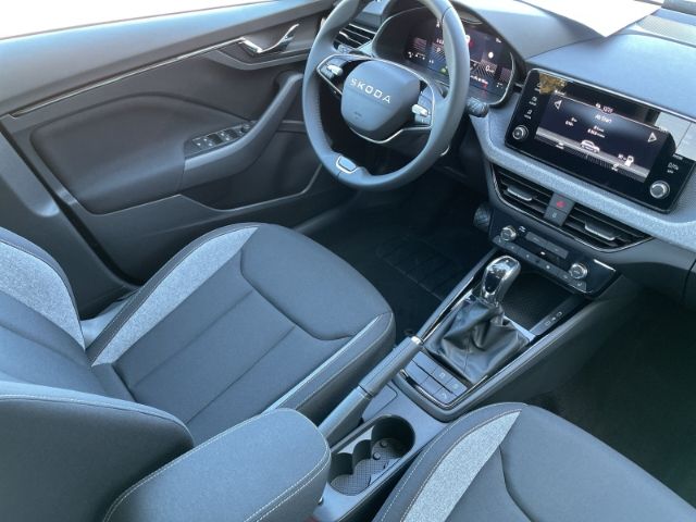 Fahrzeugabbildung SKODA Kamiq 1.0 TSI Selection Autom. Rückfahrkamera, A