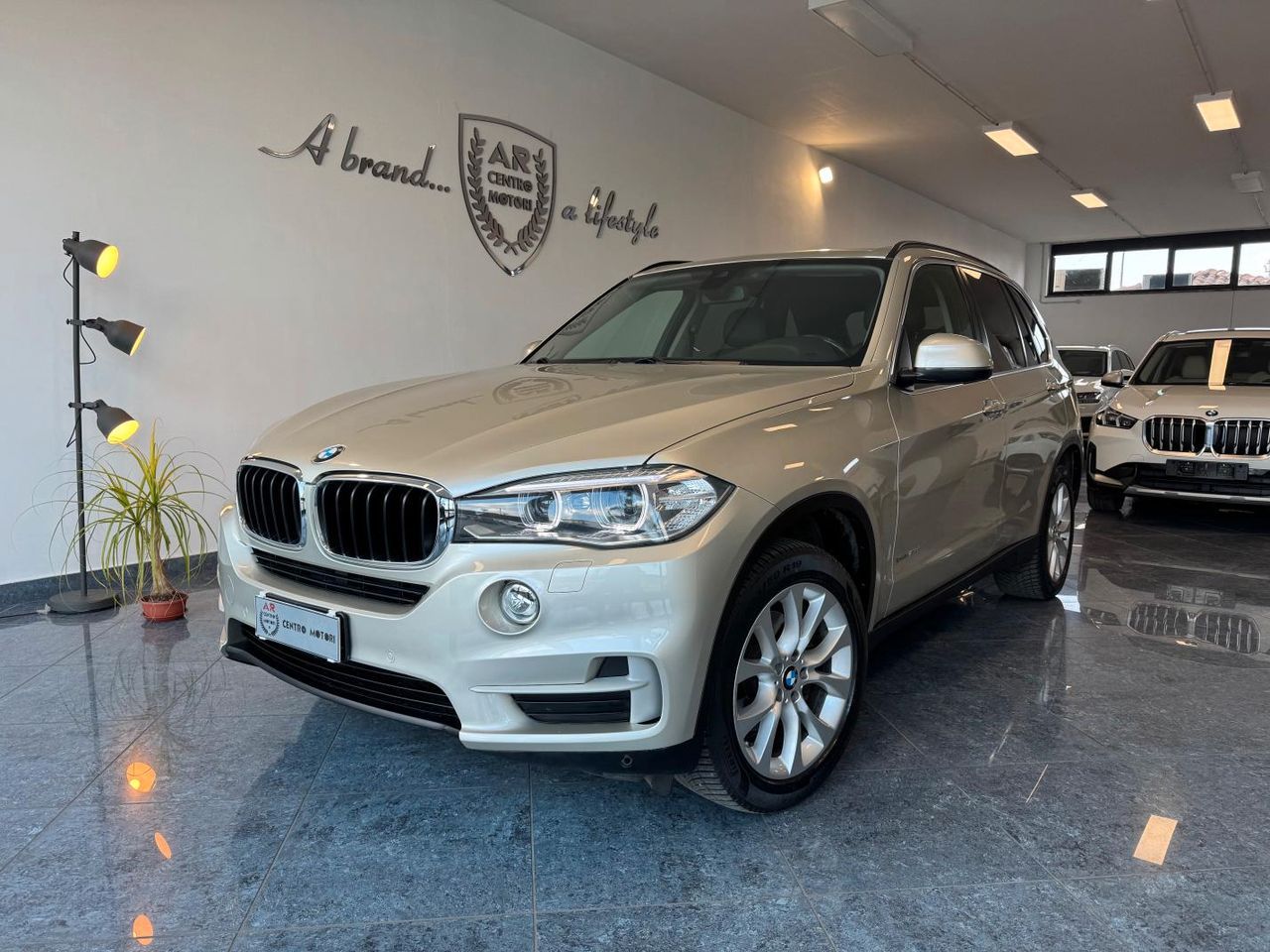BMW BMW X5 xdrive25d 218 CV Navi Led Dvd Uniprop
