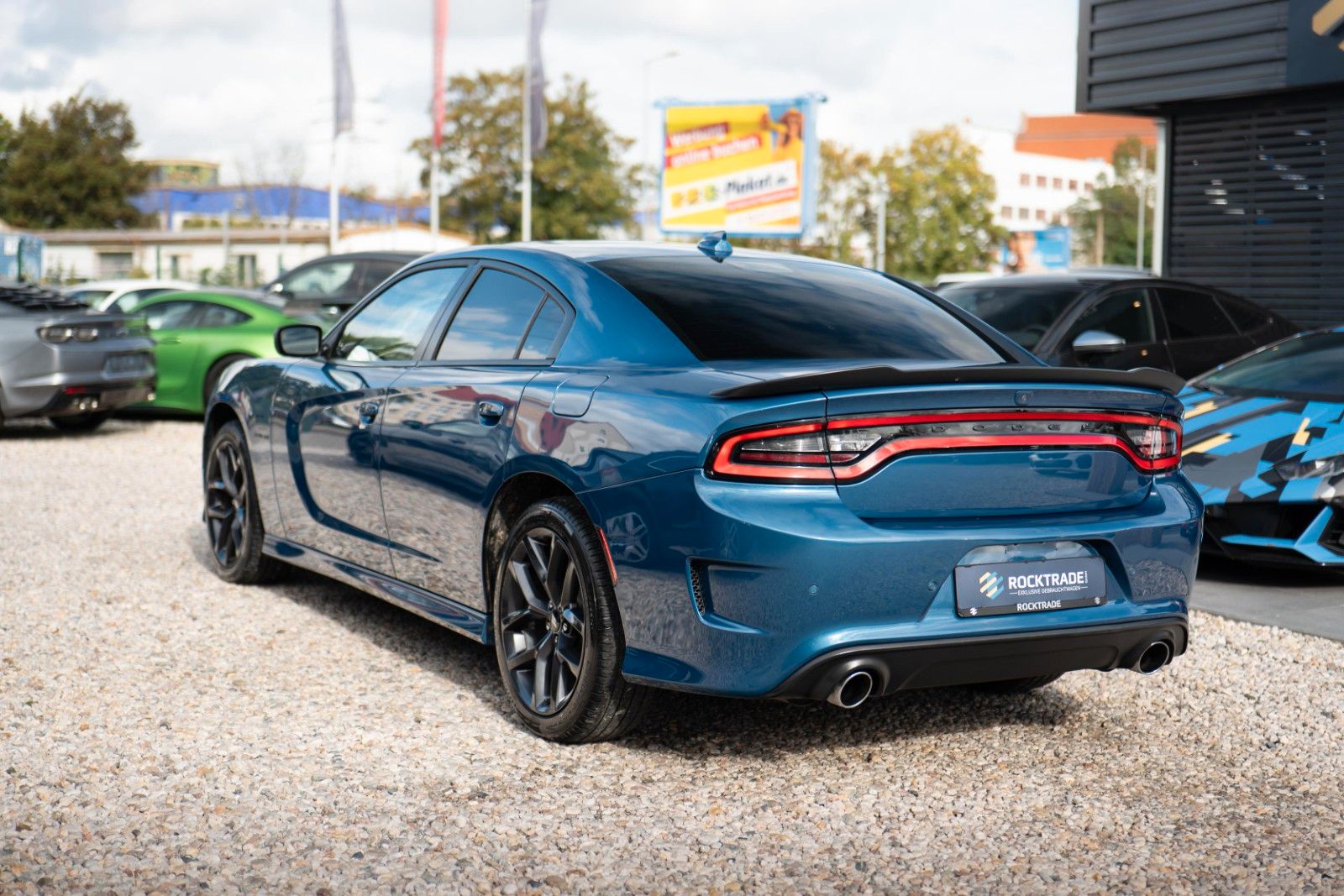 Fahrzeugabbildung Dodge Charger 5.7 V8 HEMI R/T Night-Paket Performance