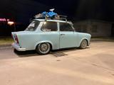 Trabant 601 Tuning tief Limousine Himmelblau - Trabant 601 aus 1985