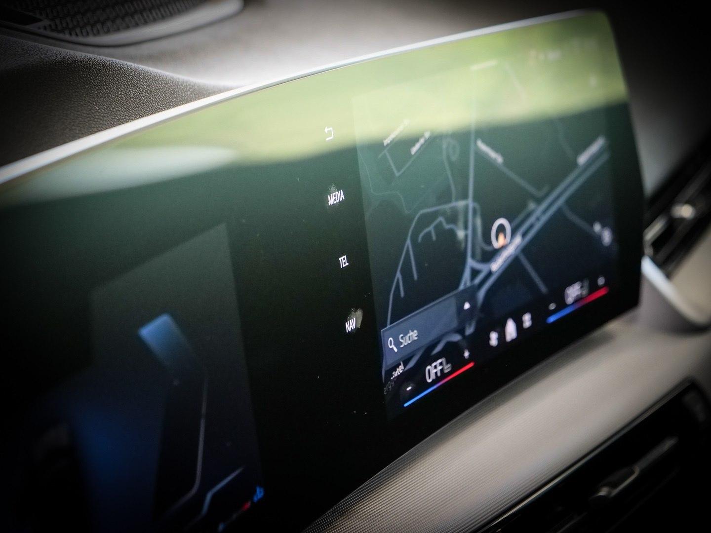 BMW X1 sDrive18d Aut Nav LED Parkass+RFK+PDC Shz 17", миниатюра 22