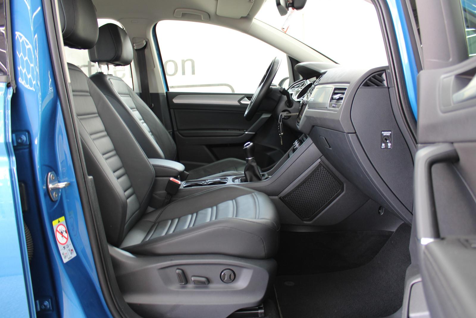 Volkswagen Touran *7 Sitzer* *Tüv&Inspektion Neu*Navi*Leder