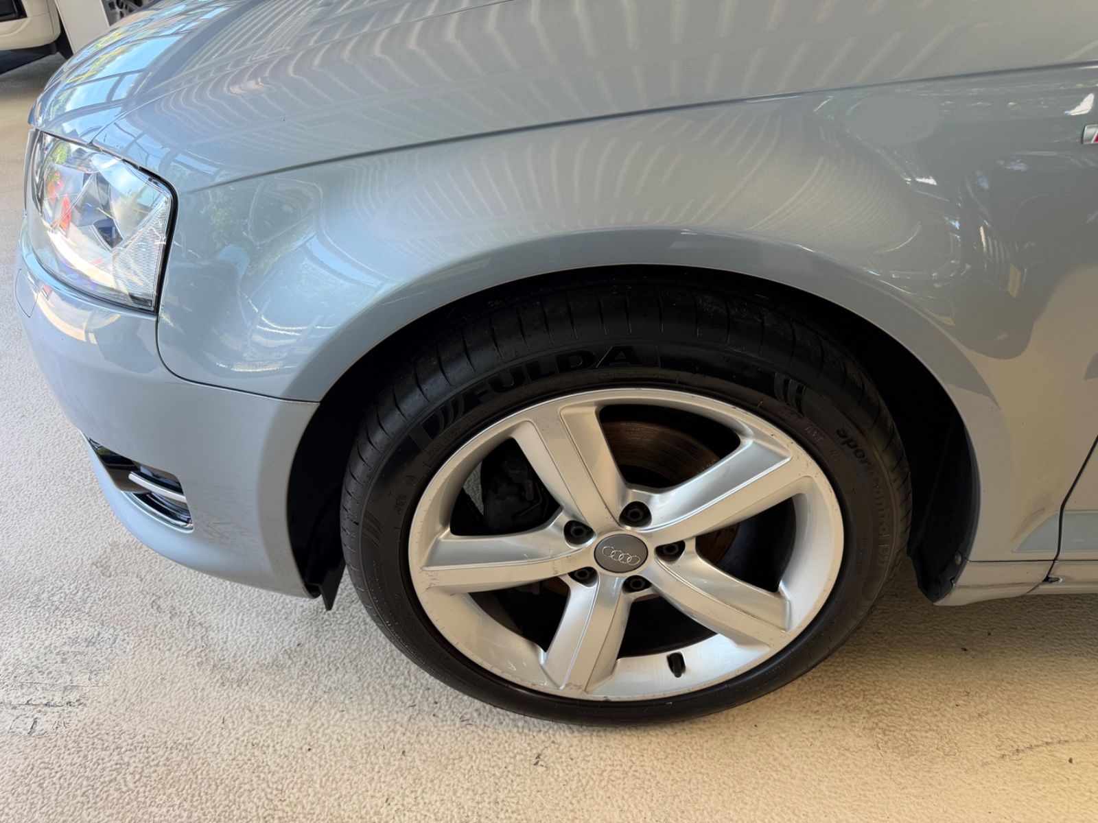 Fahrzeugabbildung Audi A3 Sportback 1.8 TFSI S line Sportpaket plus