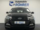 Hyundai i20 1.4 Automatik Klima Einparkhilfe USB - Hyundai i20: Schwarz