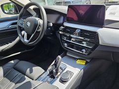 Fahrzeugabbildung 520 d Touring Park-Assistent