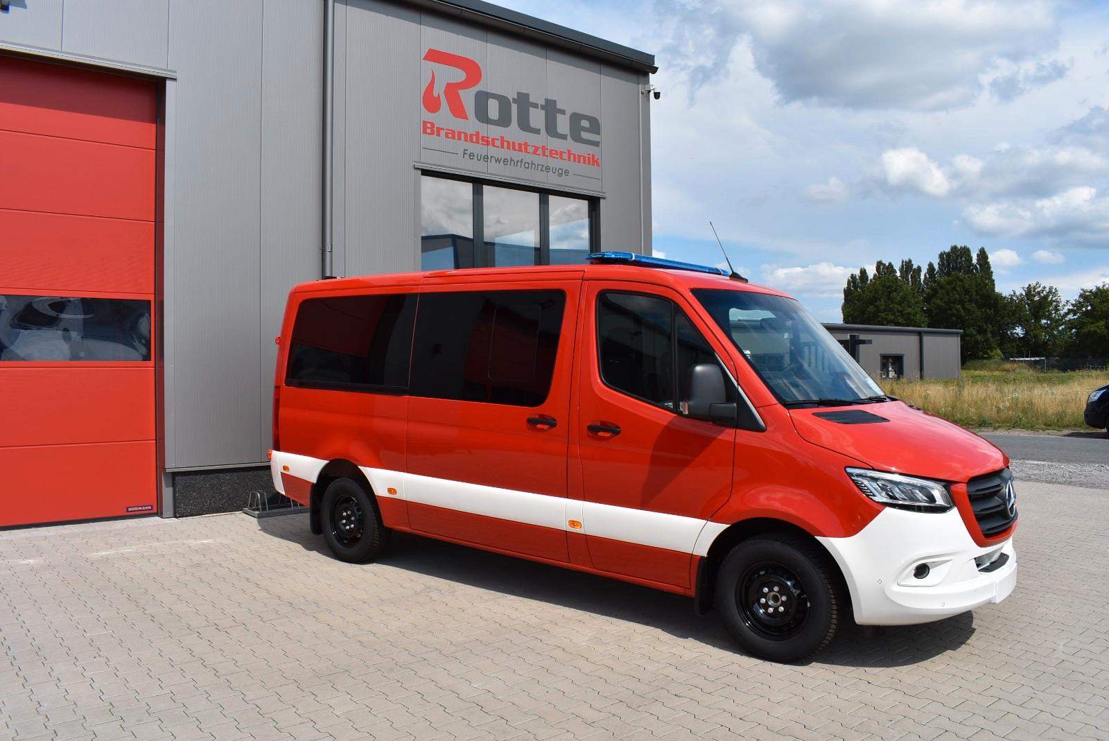 Mercedes-Benz Sprinter III Tourer RWD 317 CDI Feuerwehr MTW