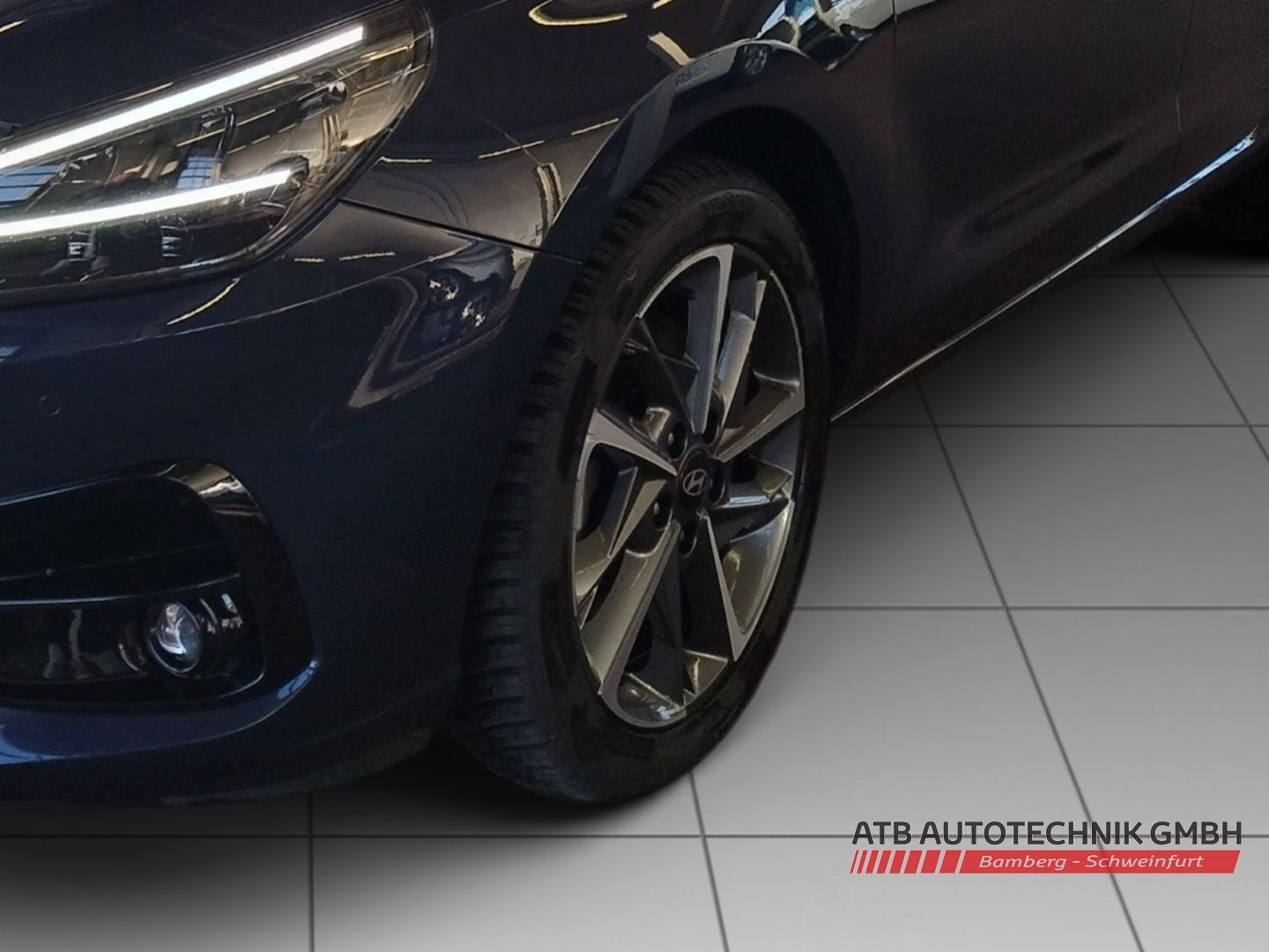 Fahrzeugabbildung Hyundai i30 Advantage 1.5 T-GDi 48V DCT El. Panodach Nav