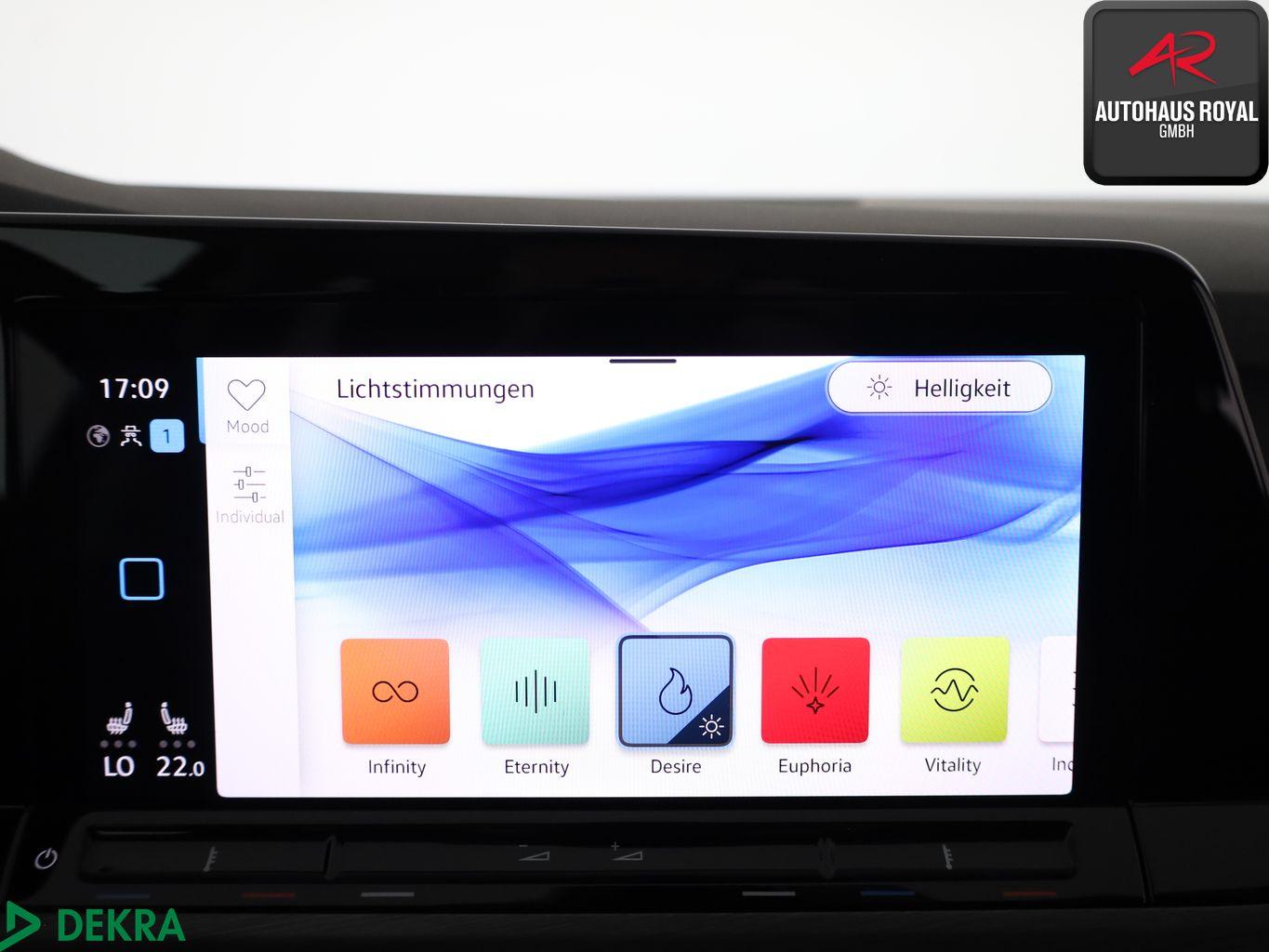 Volkswagen Golf VIII 2.0 TSI STYLE MASSAGE,AHK,ACC,KAMERA, миниатюра 20