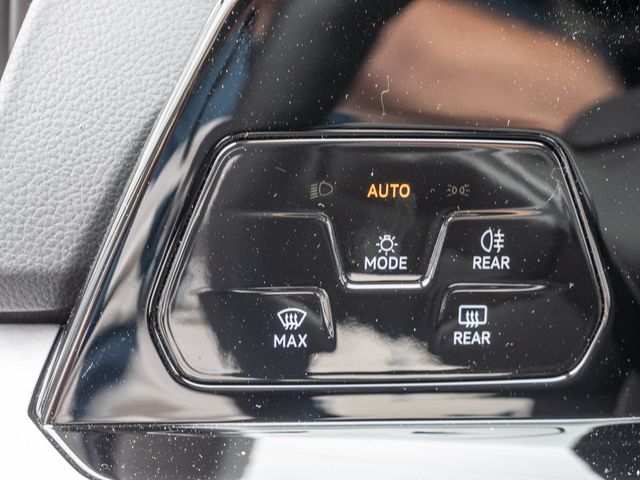 Golf VIII 1.5 TSI Life PDC SHZ H/K NAVI ACC LED