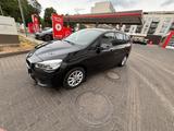BMW 218i Steptronic | 55 Tkm | Navi | LED | TÜV 2027 - schwarze BMW 218 Gran Tourer