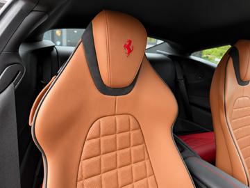 صورة مصغرة 11 لـ 2021 Ferrari ROMA