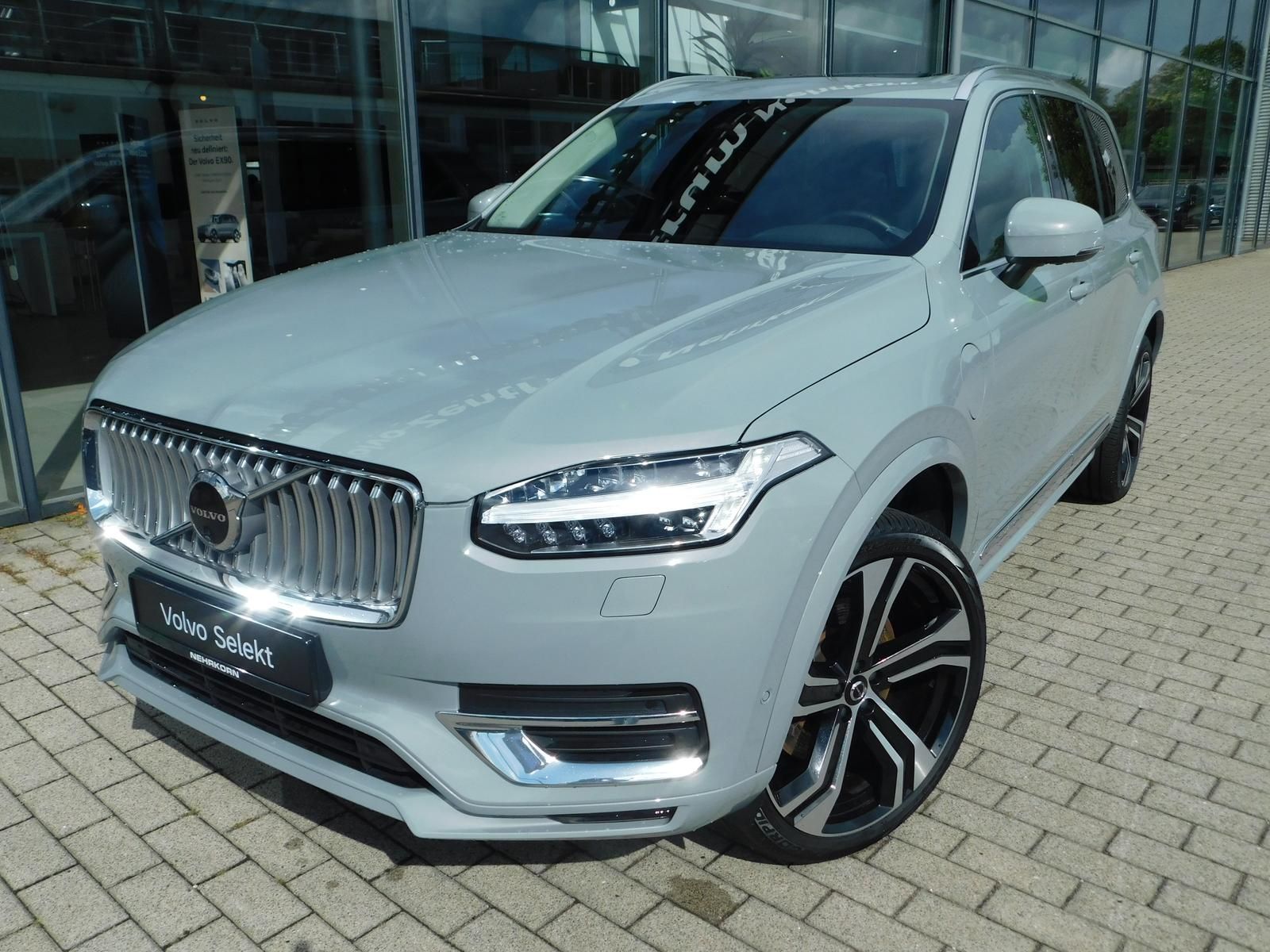 Fahrzeugabbildung Volvo XC90 T8 Recharge Plus Bright