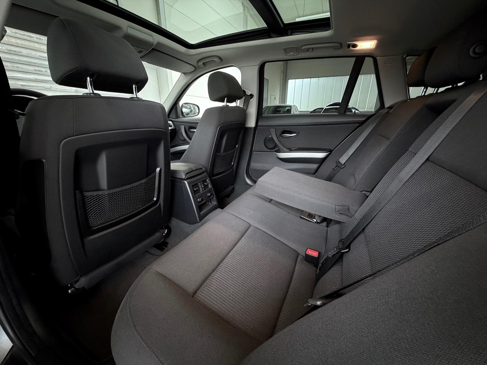 BMW 320D TOURING 2.0 177ch BVA Toit pano ouvrant Sièges chauffants sport - 1ERE MAIN