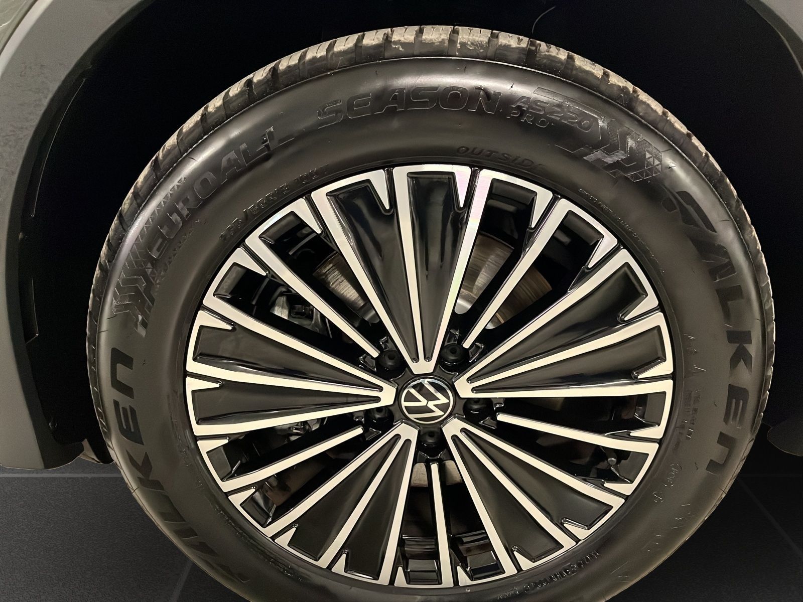 Volkswagen Tiguan - Bild 9