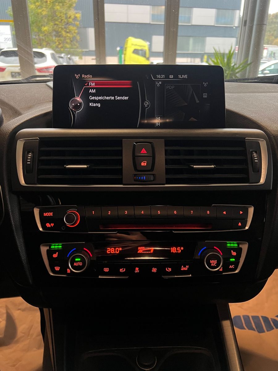 Fahrzeugabbildung BMW 120 i M Sport Paket *NAVI *SITZHEIZUNG