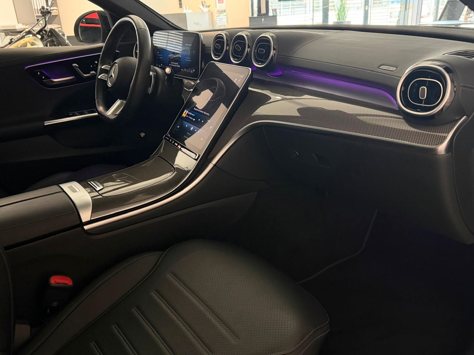 Mercedes-Benz C 220d T 4Matic AMG-Line*NIGHT-PAKET*PANO*360° foto 16