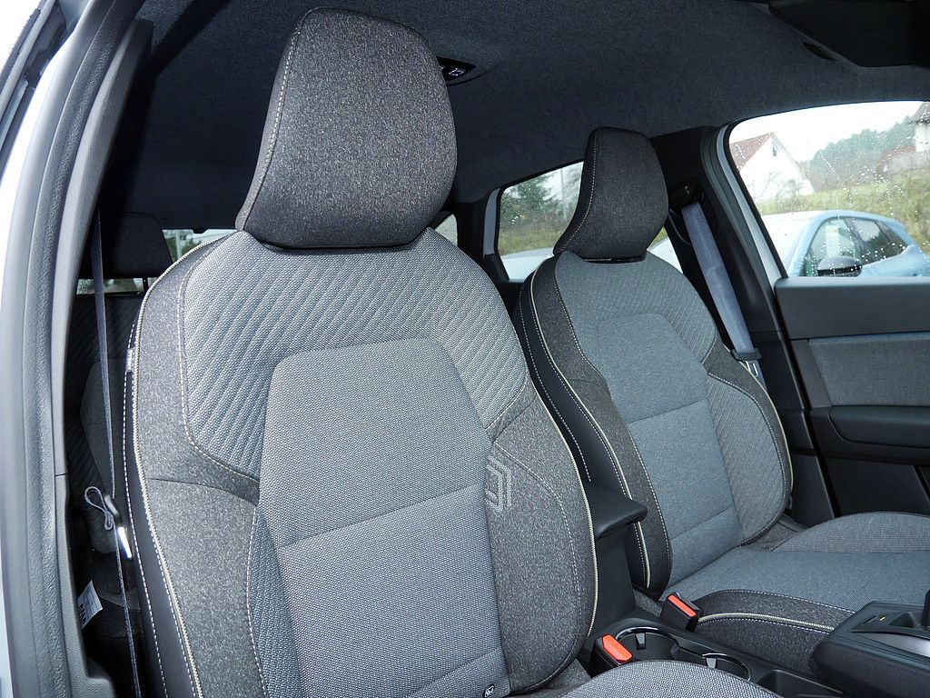 Fahrzeugabbildung Renault Captur Techno TCe 140 EDC Mild Hybrid