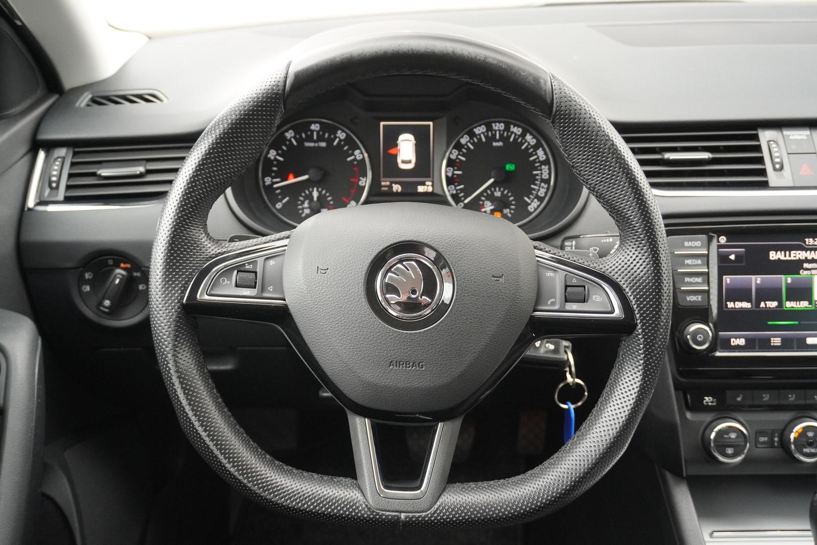 Skoda Octavia Combi 1.4 16V TSI Ambition ACC AHK PDC