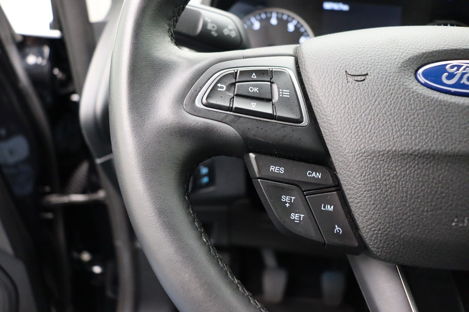 Fahrzeugabbildung Ford EcoSport 1.0 Titanium