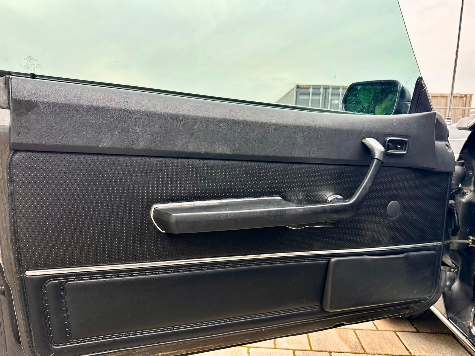 BMW Série 635 CSI E24 218ch - BVM 5 Raports - Imatriculation H - CT récent - Entretien complet