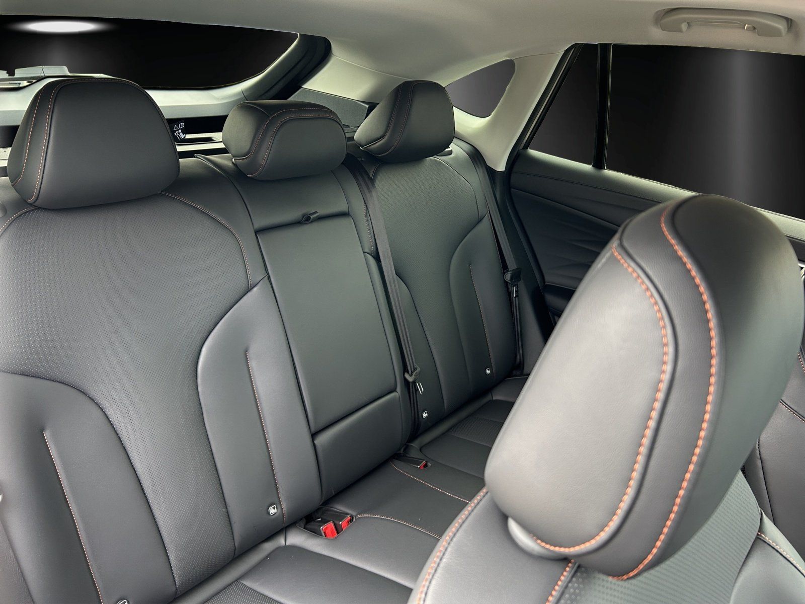 Fahrzeugabbildung MG MG HS Luxury AT