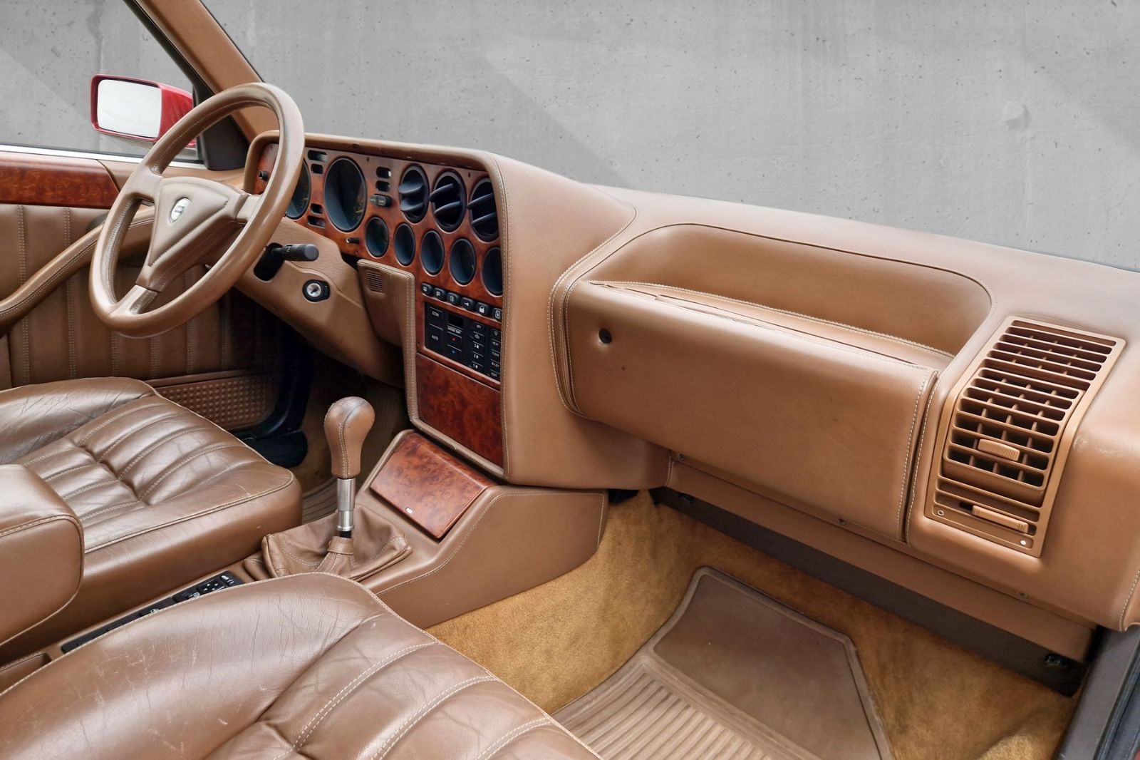Fahrzeugabbildung Lancia Thema 8.32 | Ferrari Motor | Sehr guter Zustand