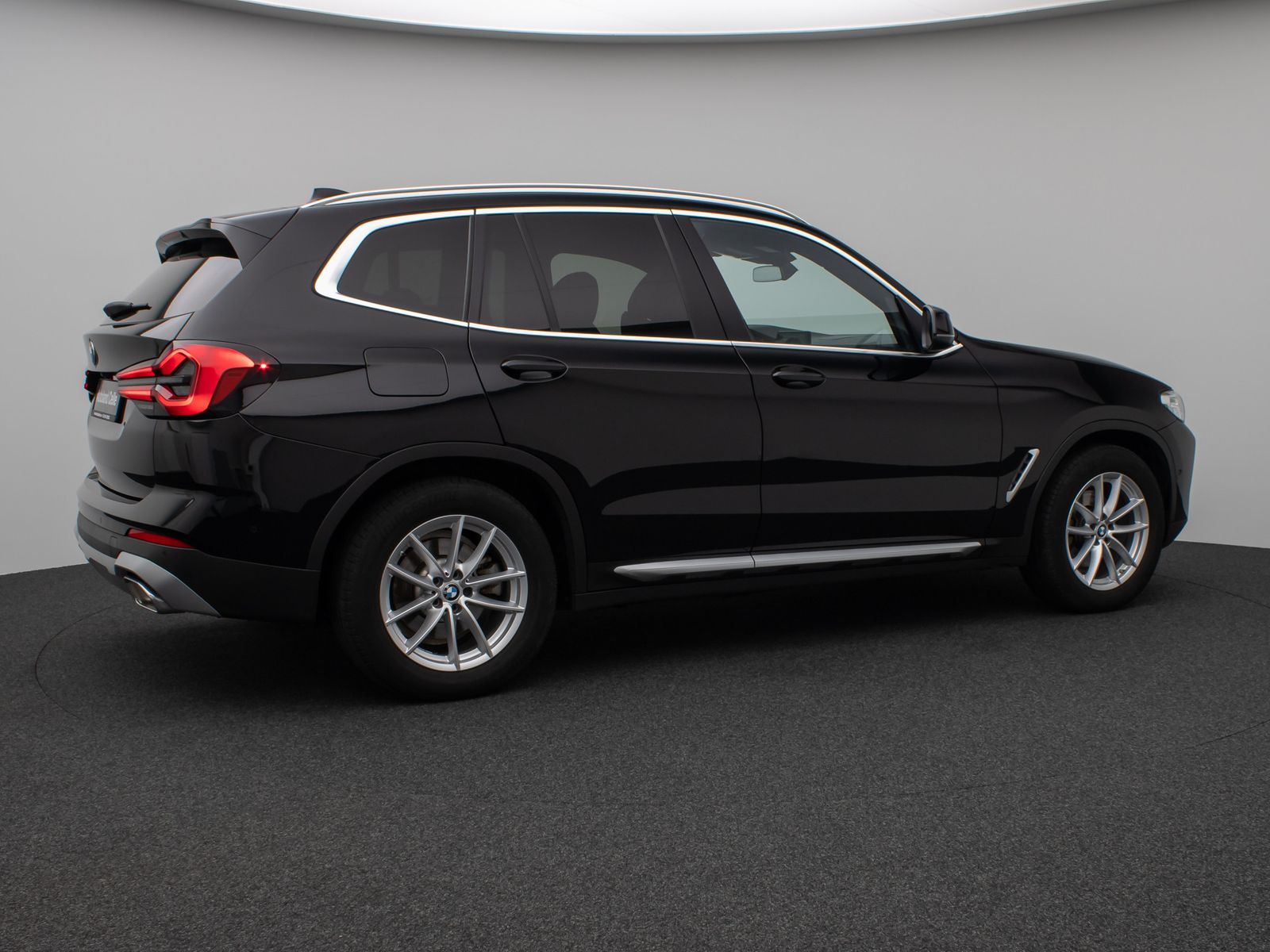 Fahrzeugabbildung BMW X3 xD20d Panorama Kamera DAB HiFi CockPit+ Sport