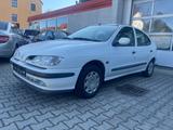 Renault Megane 1.6e RT SCHIEBEDACH*HU*SERVO - Renault Megane: Rt