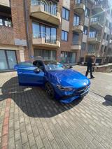 Mercedes-Benz CLA 180 DCT - - blaue Mercedes-Benz CLA 180