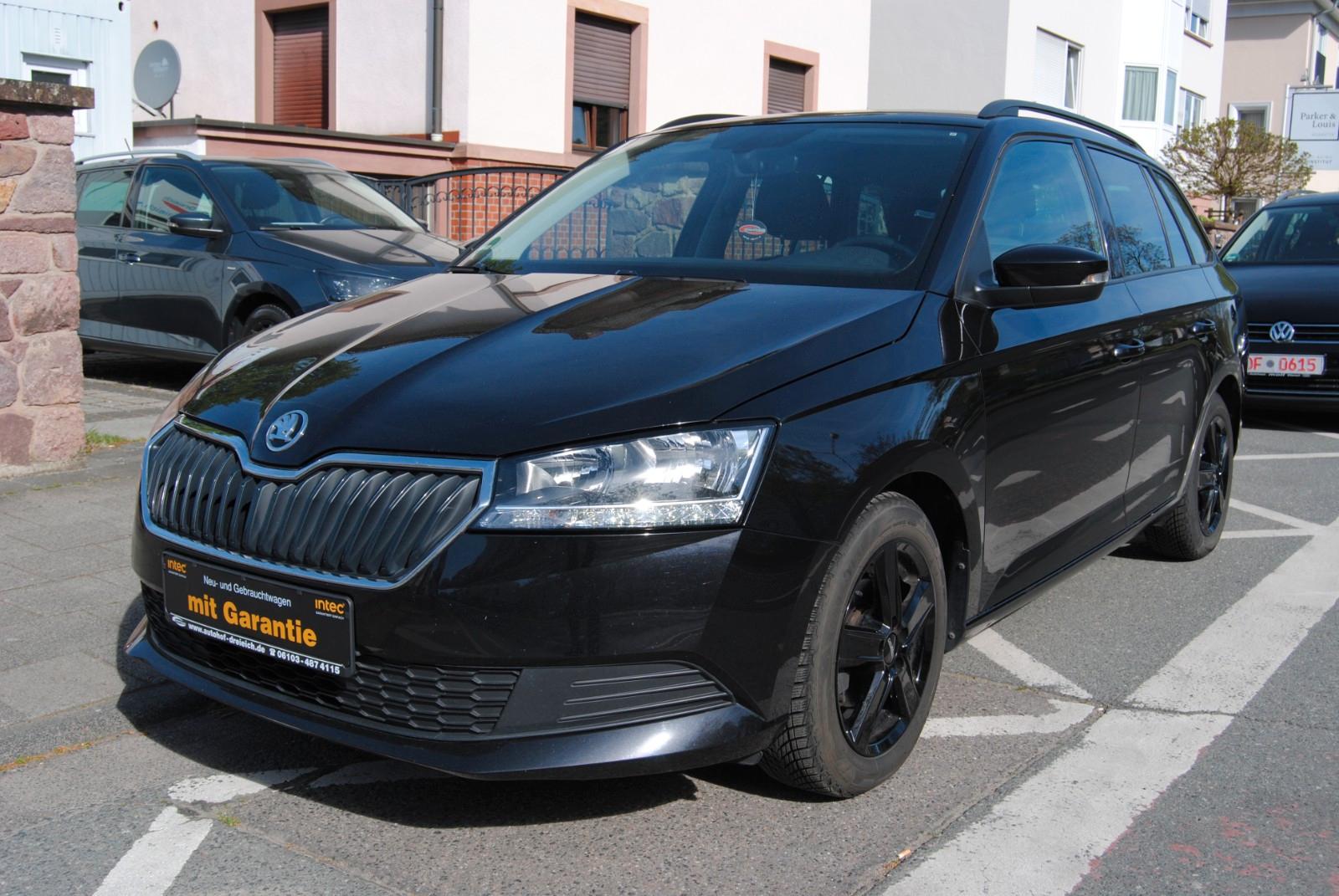 Skoda Fabia Combi 1.Hand*Kamera*Keyless*SHZ*Carplay*