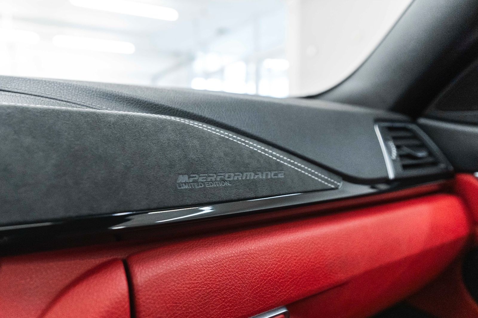 Fahrzeugabbildung BMW 430i M-PERFORMANCE HUD LED KAM NAV TOTW HIFI