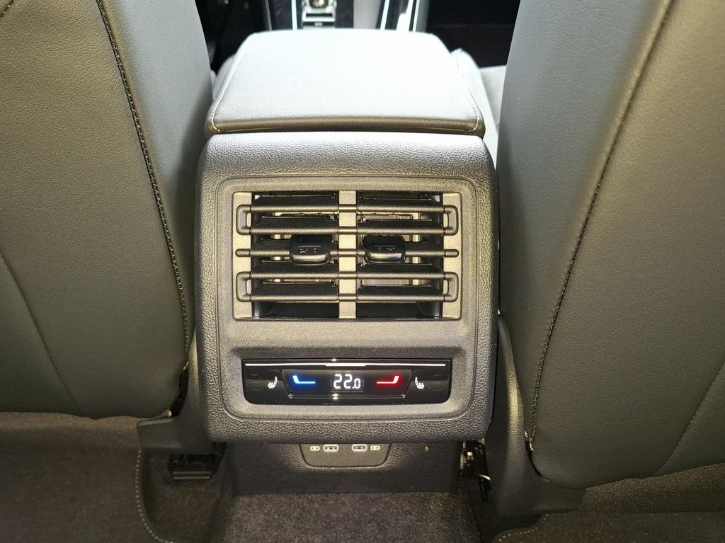 Volkswagen Golf 13