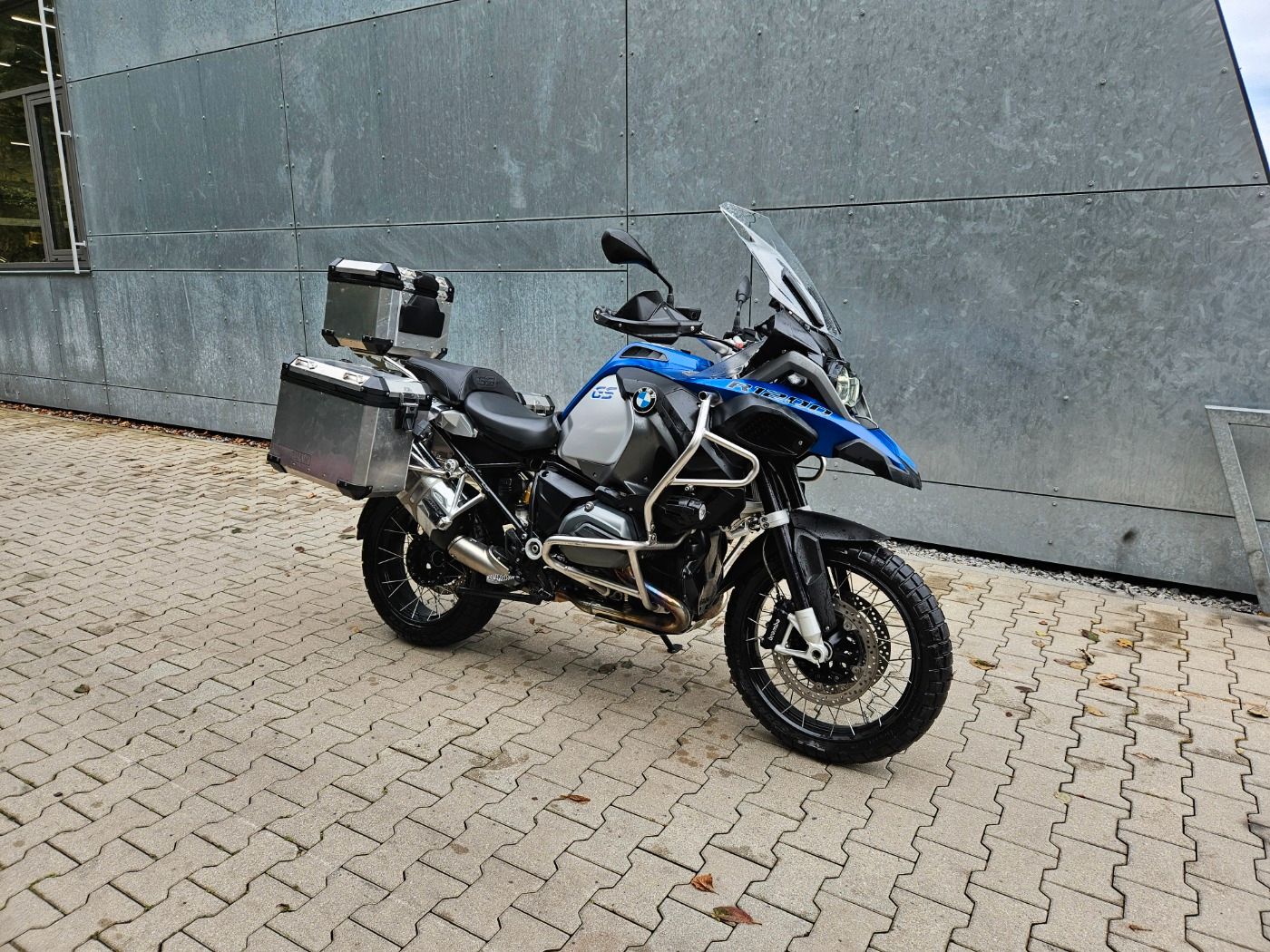 Fahrzeugabbildung BMW R 1200 GS Adventure 3 Pakete Aluminiumkoffer 2 J