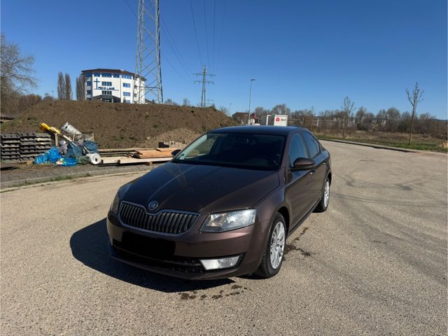 Skoda Octavia Lim. Ambition**AUTOMATIK**