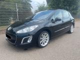 Peugeot 308 Allure 1.6 PANORAMA AHK 17 Zoll gepflegt! - Peugeot 308 aus 2012