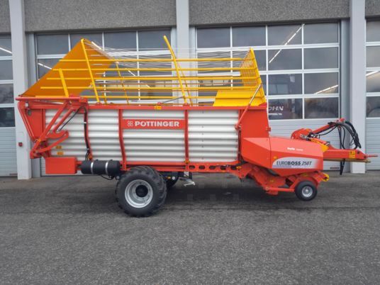 Pöttinger Euroboss 250 T