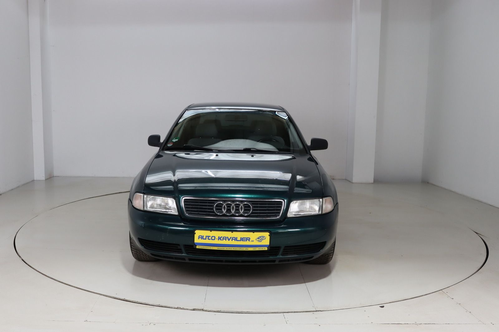 Fahrzeugabbildung Audi A4 1.6 * Flüssiggas * HU 01.2028 * s-line