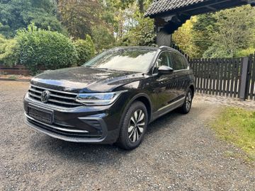 Volkswagen Tiguan - 3