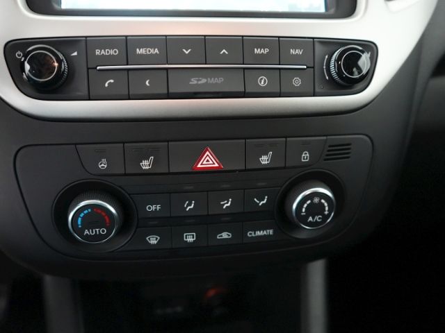 Venga DREAM TEAM AT+AHK+NAVI+RÜCKFAHRKAMERA+SITZ