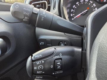 Bild 14 Citroën C3 1.2 Shine LED/PDC/MULTI-RADIO/KLIMA AT