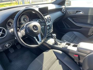 Fahrzeugabbildung Mercedes-Benz A 200 CDI Urban BlueEfficiency*Tempomat*Bi-Xenon