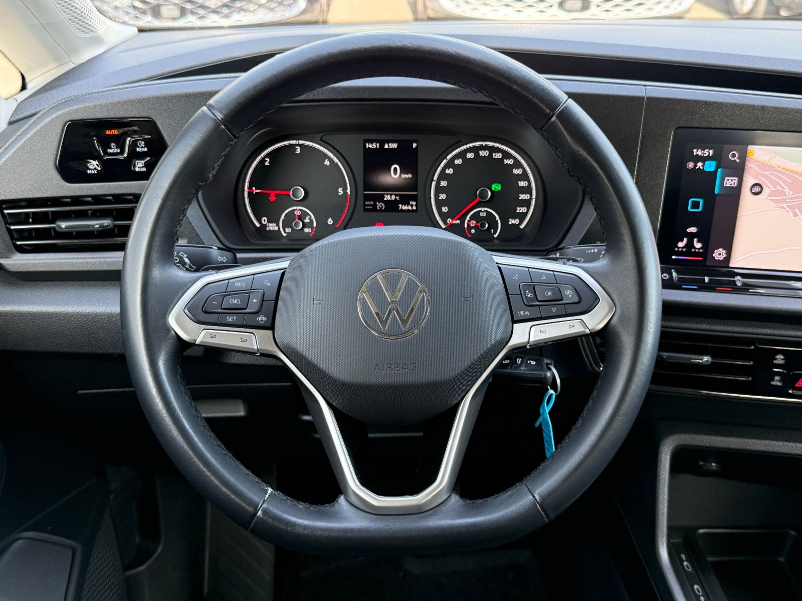 Fahrzeugabbildung Volkswagen Caddy 2.0 TDI DSG AHK DAB GRA Navi Kamera SHZ