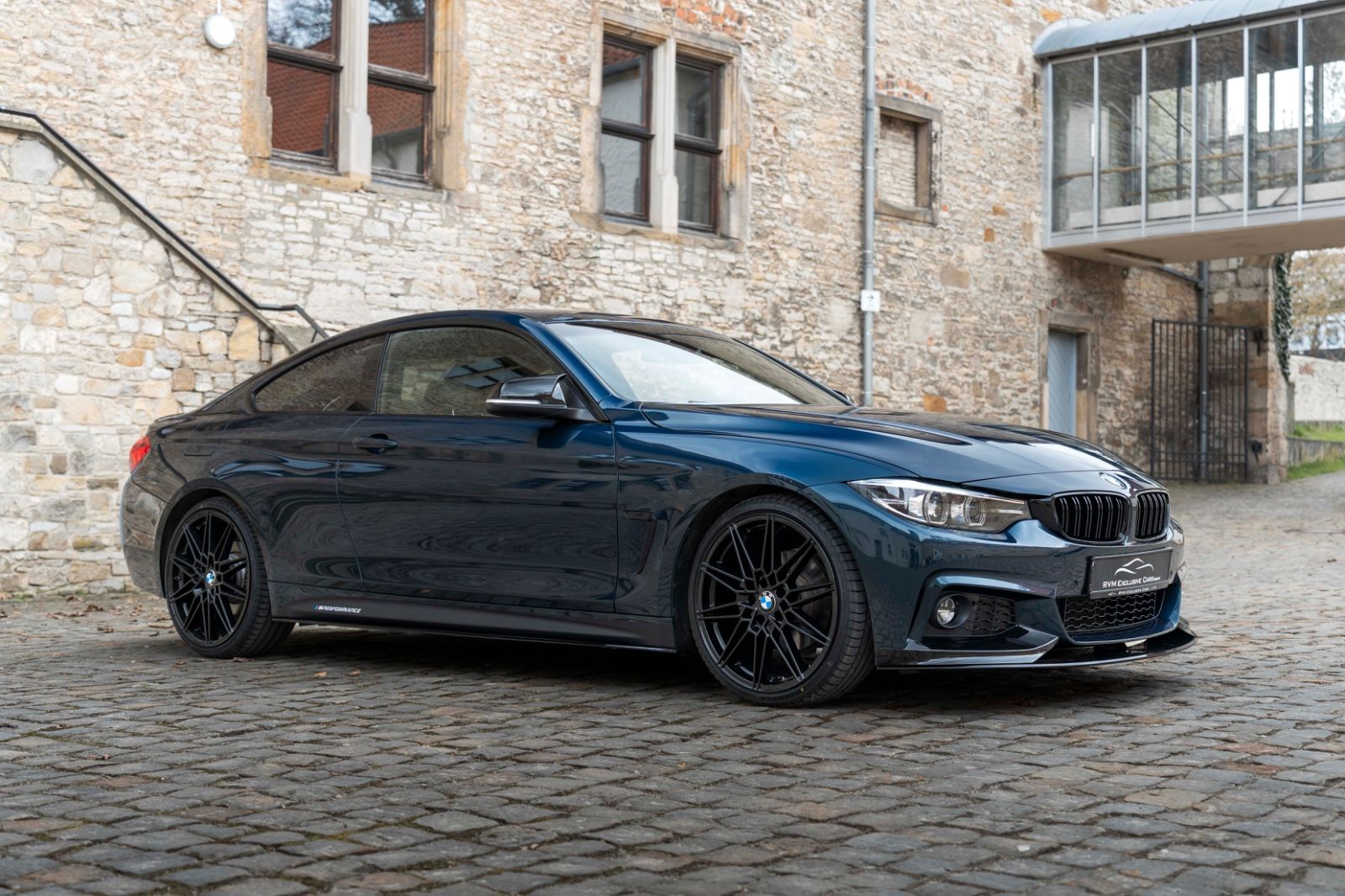 Fahrzeugabbildung BMW 430I M-Performance HIFI LED KAM CARPLAY CARBON