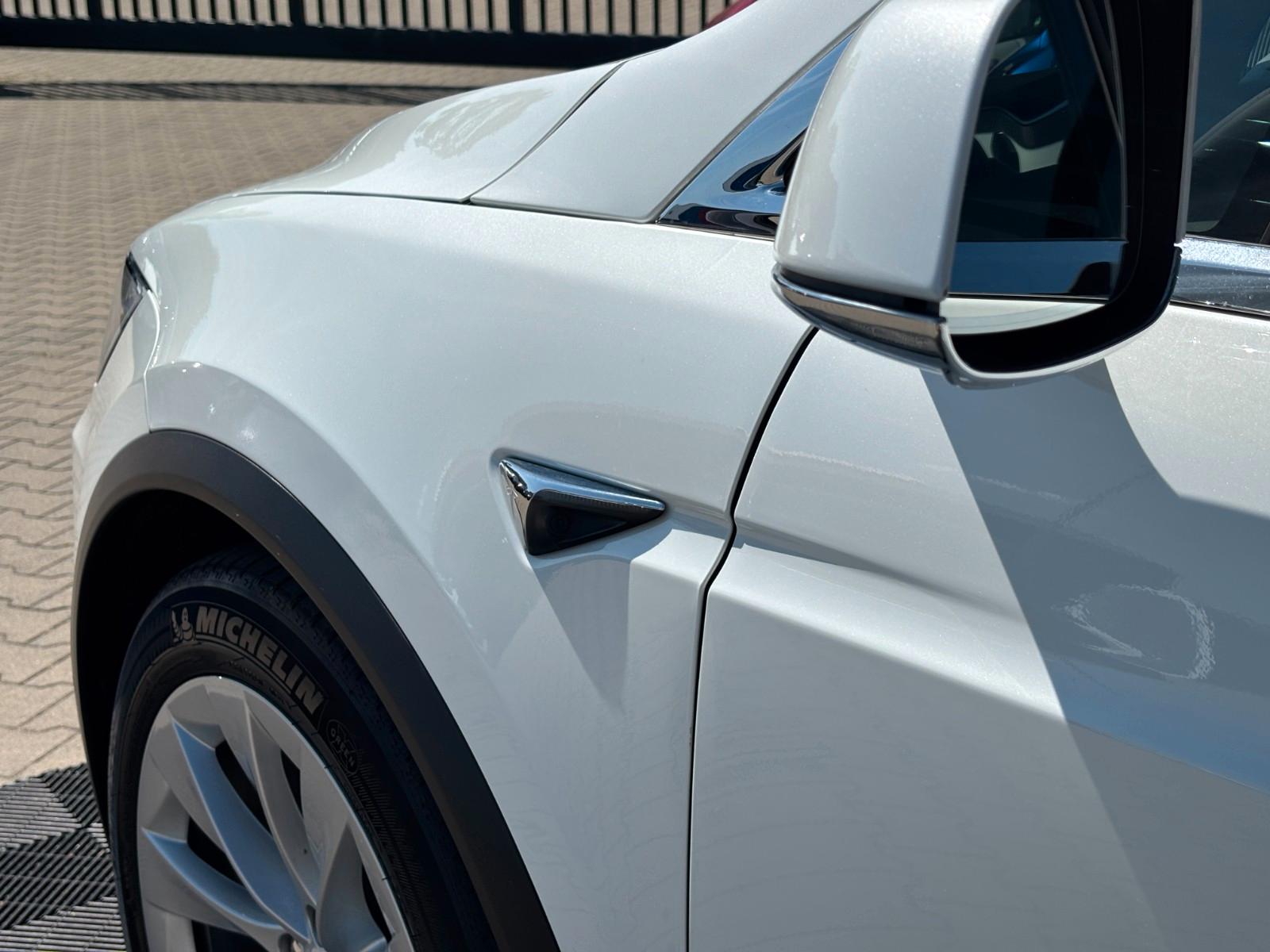 Tesla Model X 100D – 525 ch – 6 places – Autopilot 3