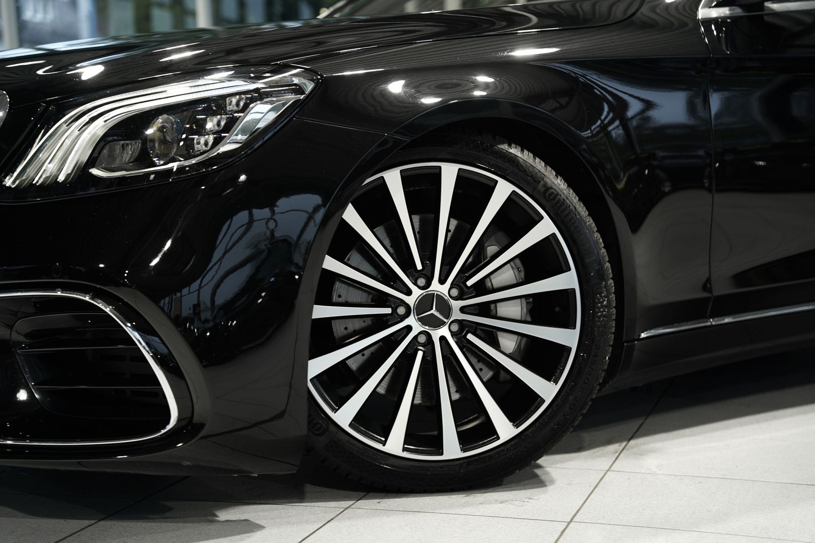 Mercedes Benz S 560