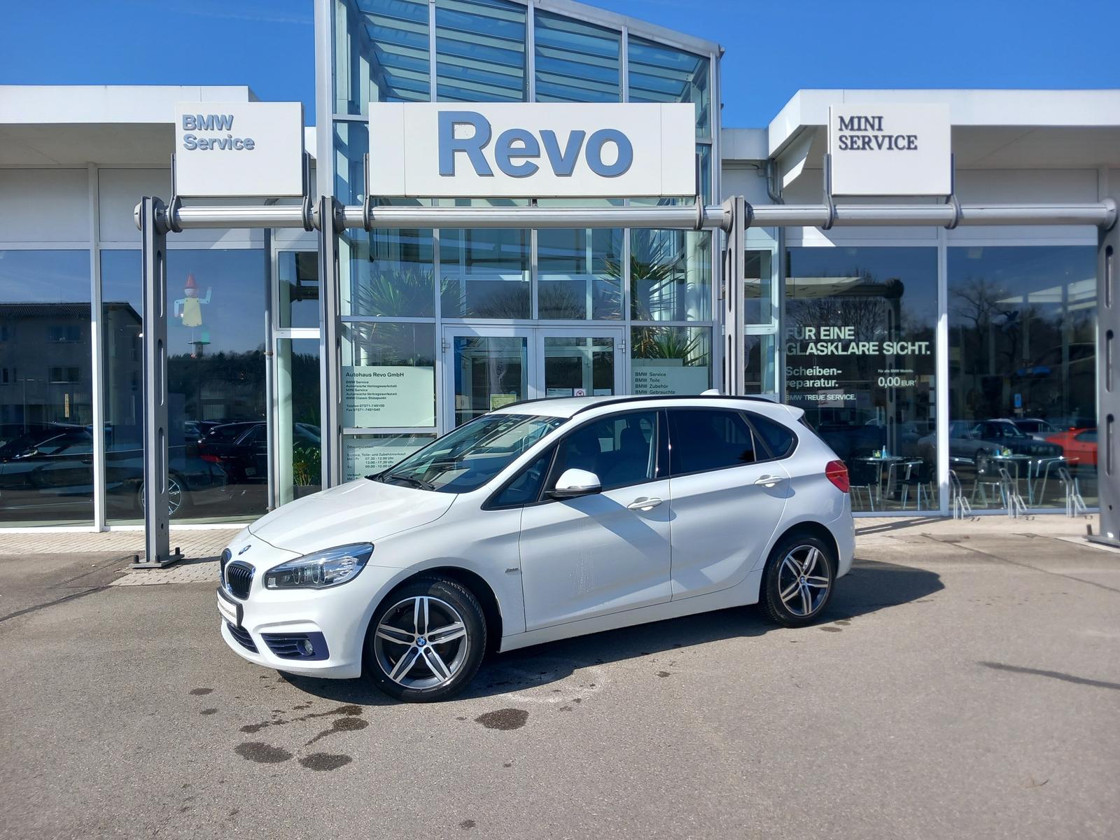 BMW 220i Active Tourer Aut SportLine Navi Tempo LED 