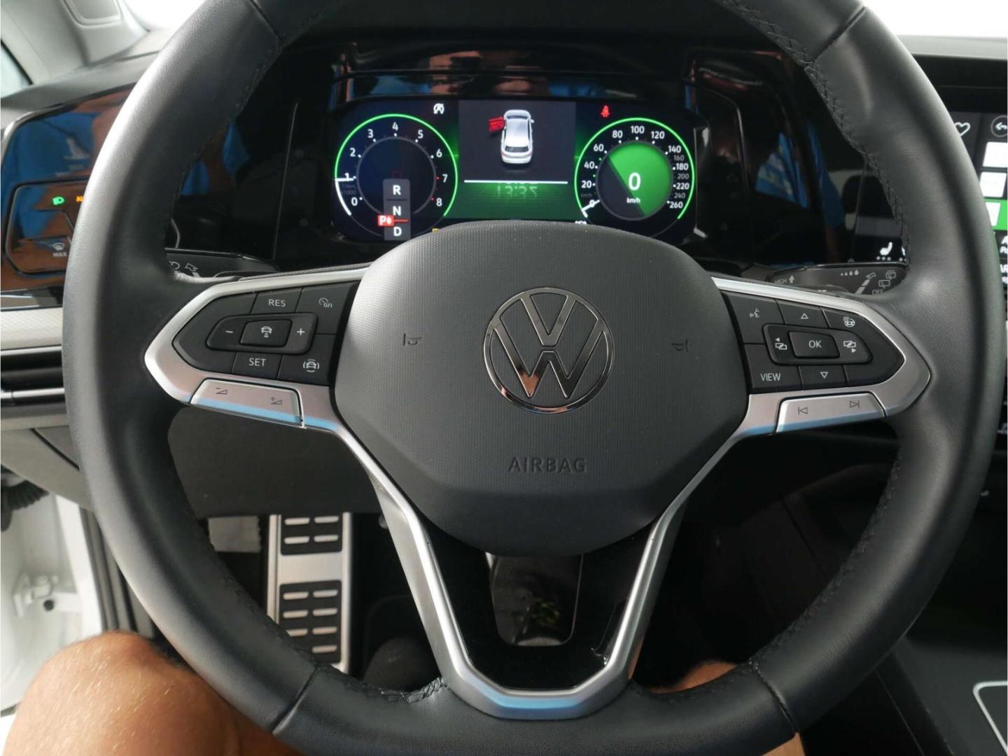 Volkswagen Golf 1.0 eTSI Move DSG App-Connect/SH/Klima, миниатюра 14