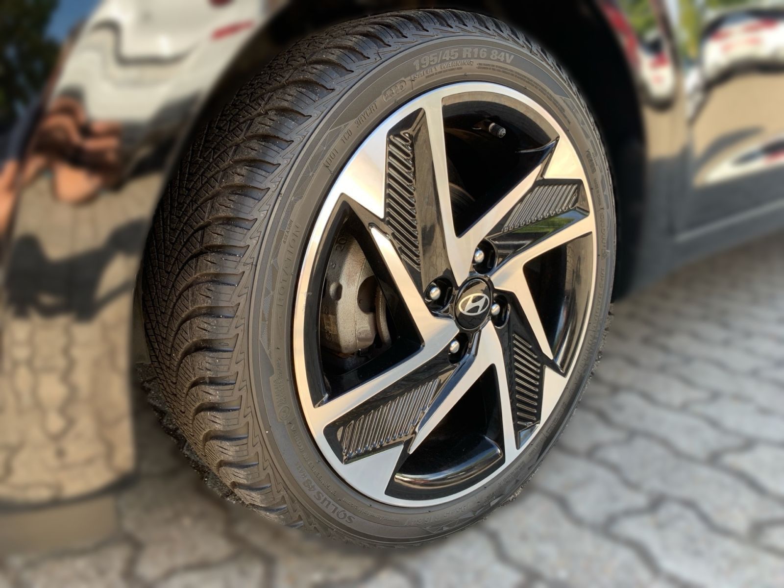 Fahrzeugabbildung Hyundai i10 1.2 Prime Automatik Navi
